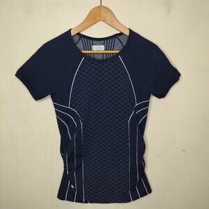 Athleta Finish Fast Line Tee Stretch Short Sleeve